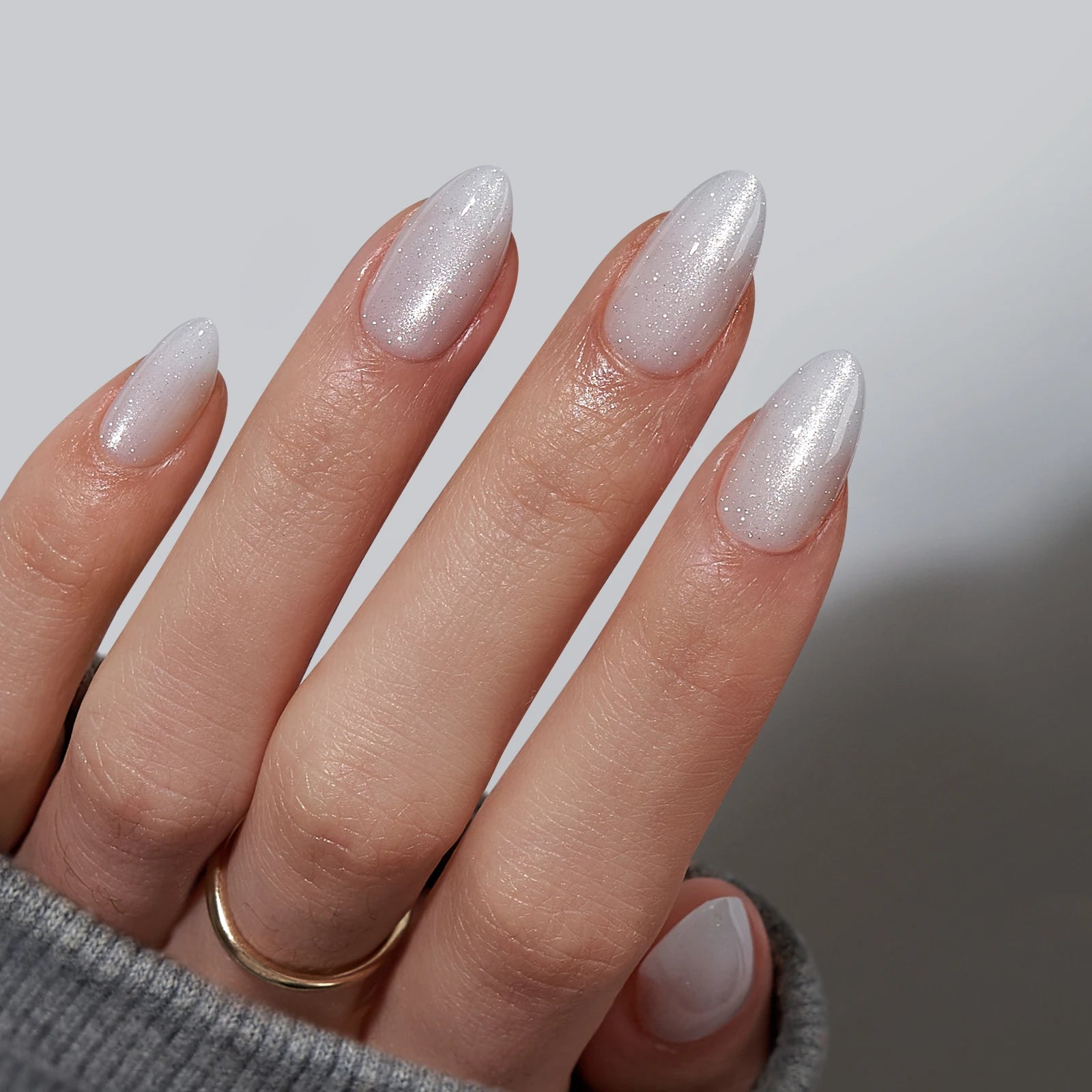 BTArtbox Soft Gel XCOAT Press on Nails Supplies Wholesale Short Almond White Cat Eye Glitter Plain False Fake Nails Press on