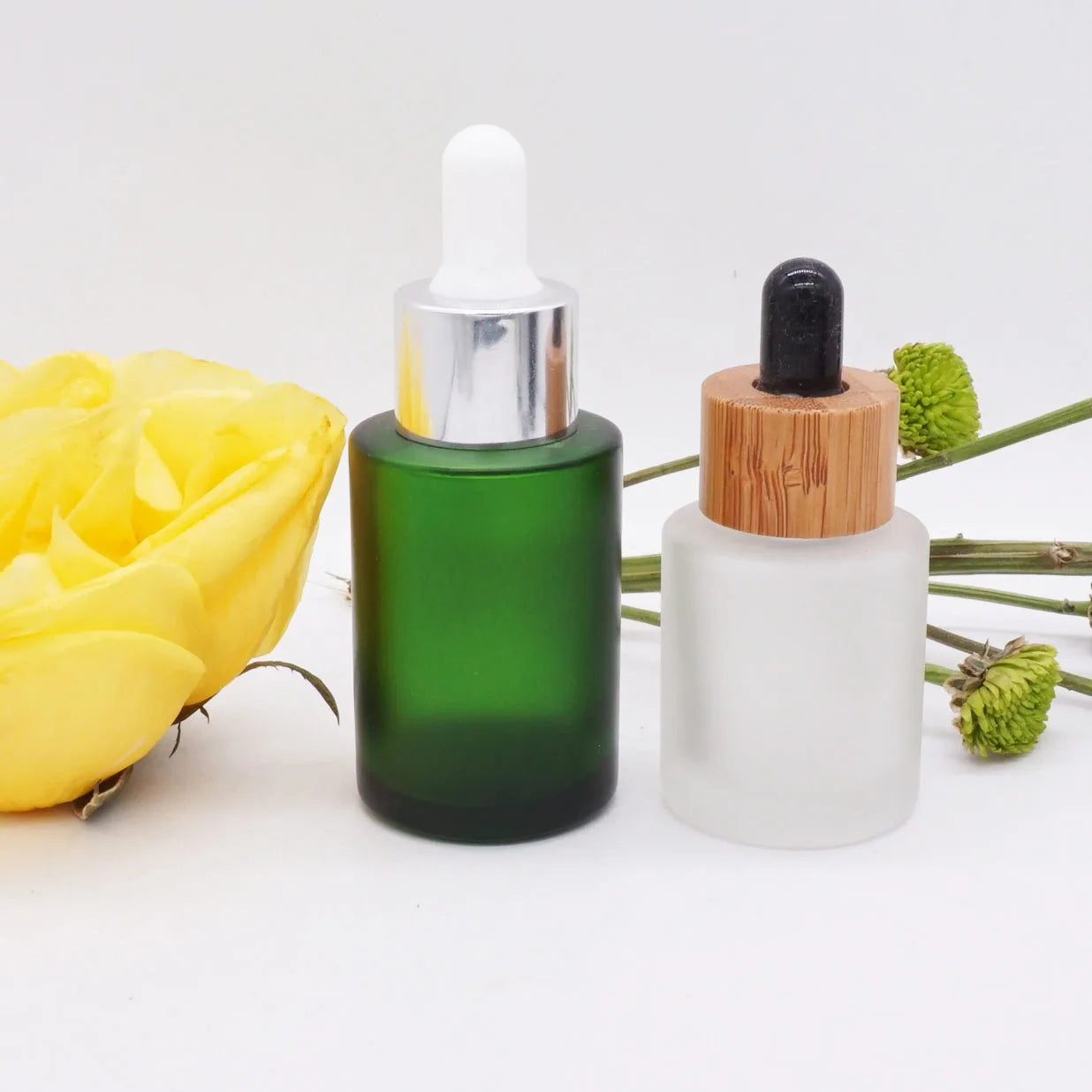 Cosmetic Container 30ml Green Frosted Flat Shoulder Glass Serum Bottle with Dropper