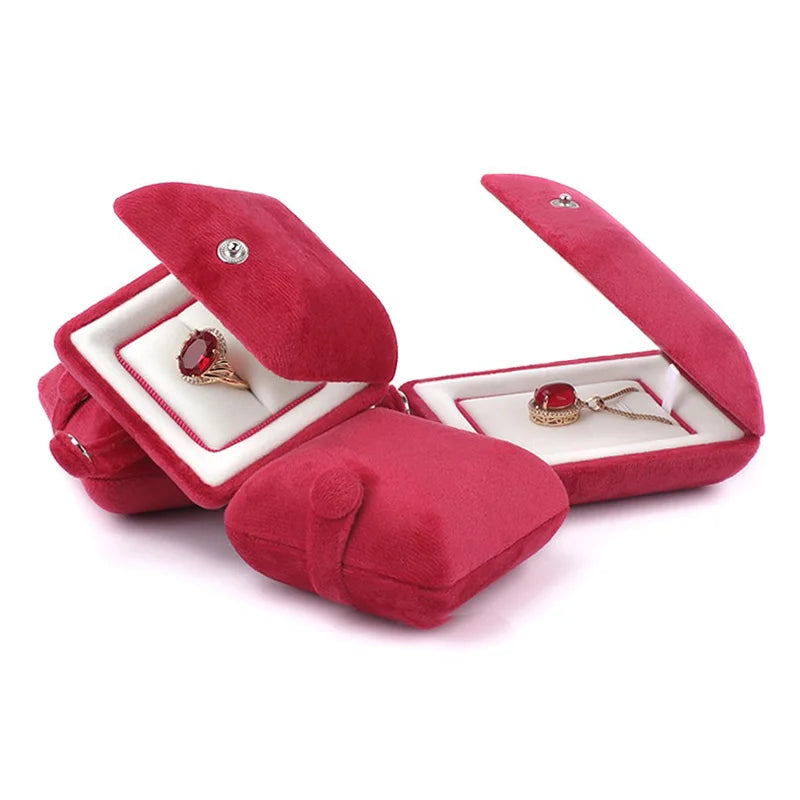 Hot Selling Red Velvet Necklace Box Ring Box Luxury Jewelry Packaging Bracelet Pendant Earring Box Factory Customized logo