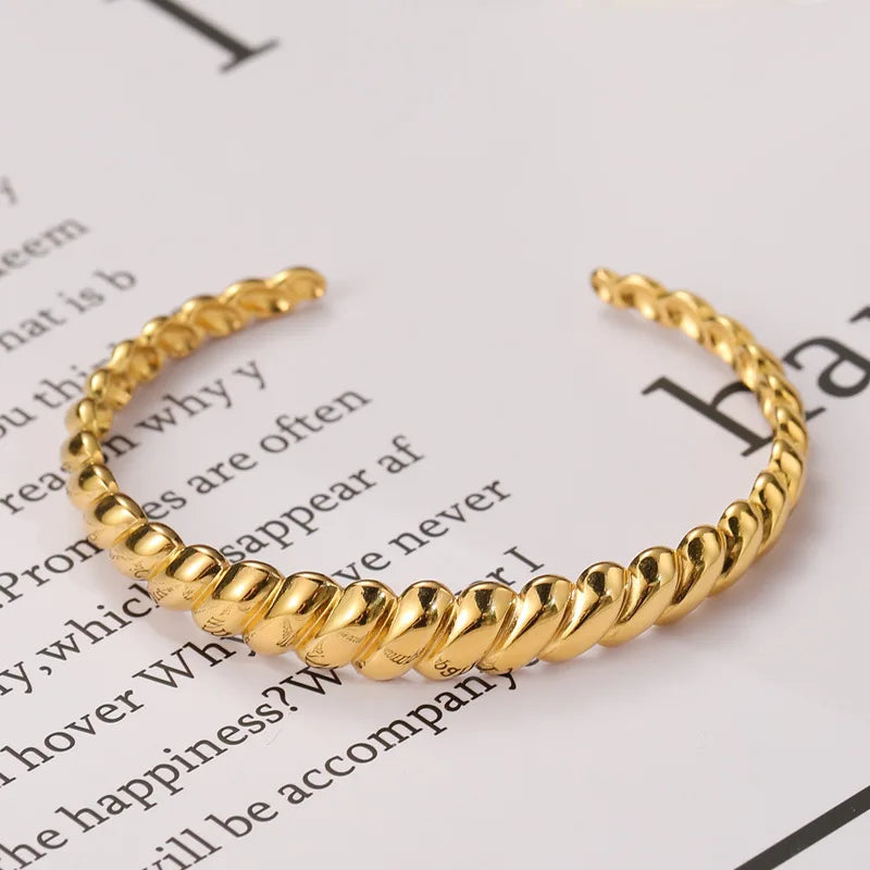 Wholesale Minimalist Jewelry Simple Twist Open Plain Cuff Bangle 18K Gold Plated Stainless Steel Hemp Flower Bangle