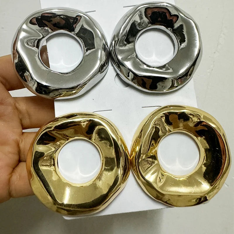 2025 New Arrival Fashion Jewelry Punk Irregular Hollow Circular Earrings for Women 18k Gold Luxury Metal Retro Round Earrings