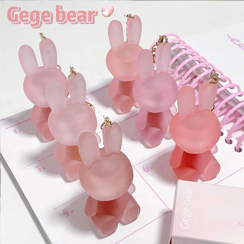 OEM ODM Gege Bear Cute Rabbit Design Velvet Lip Long Lasting Moisturizing Non-Stick Cup 2 in 1 Key Chain Cute Lip Gloss