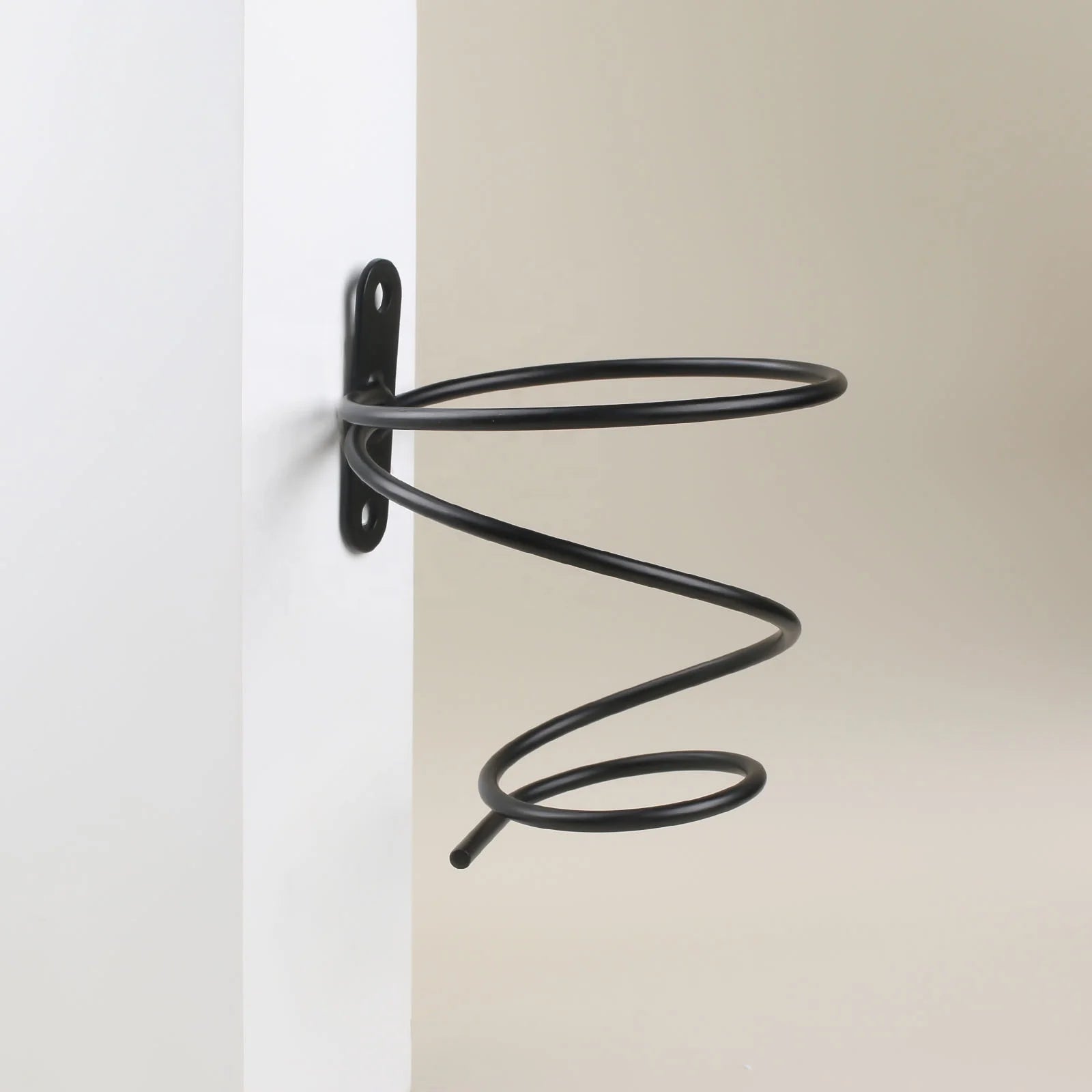 Minimalist Elegant Wrought Iron Wall Wine Rack Openwork Wall-Mounted Decorative Black Simple Design Nordic Modern Adjustable