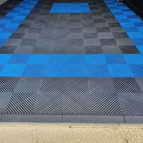 Interlocking Vented Garage Floor Tiles for Car Wash Car Show Workshop 40X40X1.8CM Floor Tiles Garage