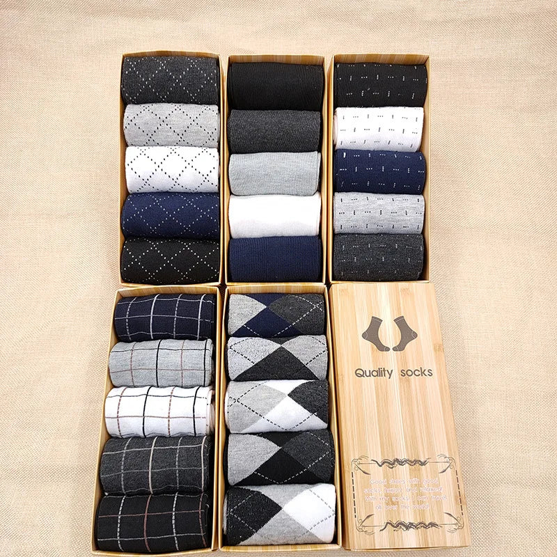 Wholesale 5 Pairs Gift Box Men Solid Color Crew Socks Business Casual Cotton Socks