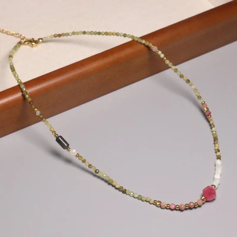 New Dainty 2mm Natural Stone Choker Prehnite Stone Rhodonite Beaded Clavicle Necklace Vintage Shell Beads Jewelry for Women Gift