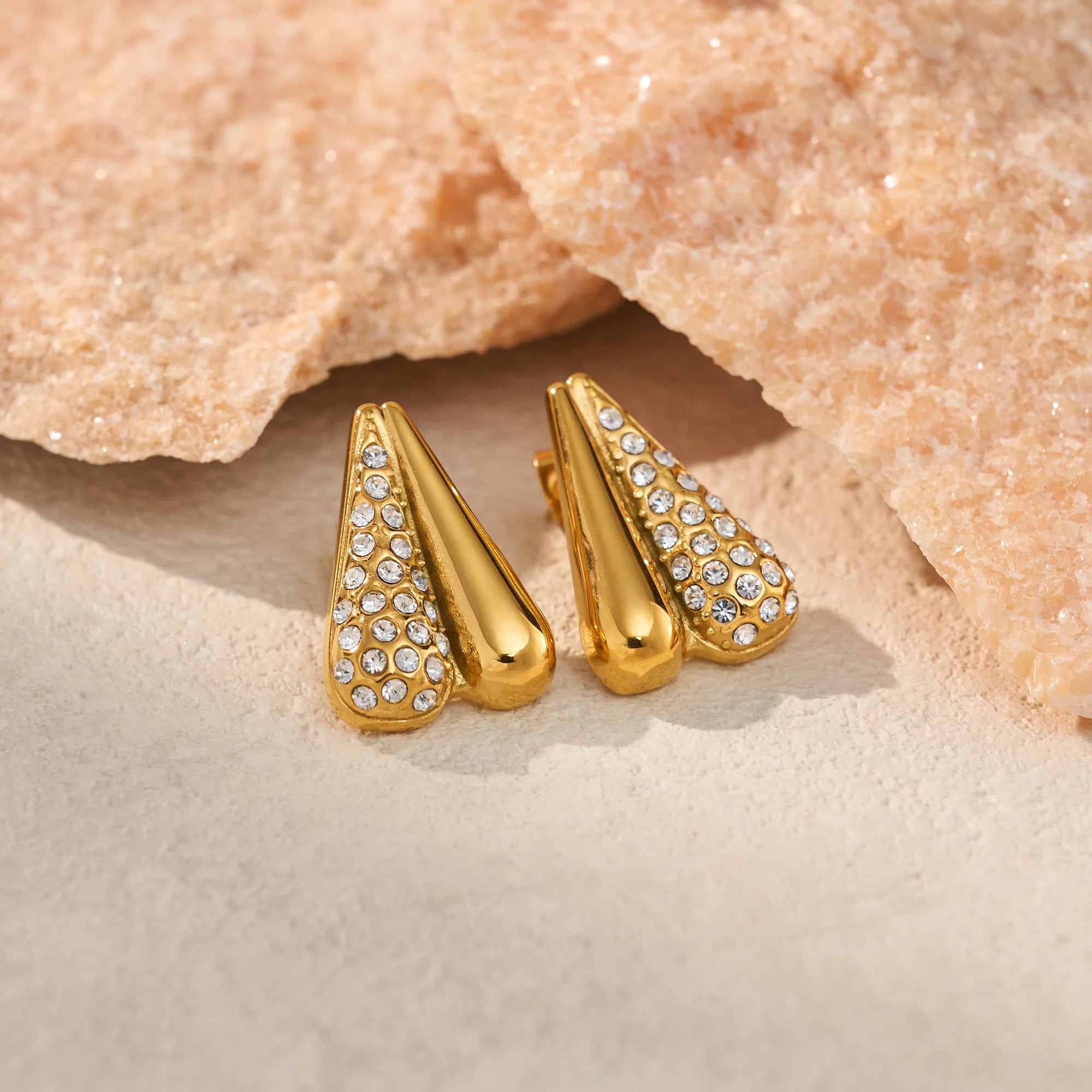 2025 Dazan New Winter HOT 18k Gold Plated Hypoallergenic Stainless Steel Vintage Cloud African Love Heart Zircon Design Earrings
