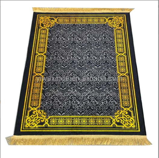 2022New Desgin Factory Direct Sale 100%polyester Blanket Stock Rug Adult Mat