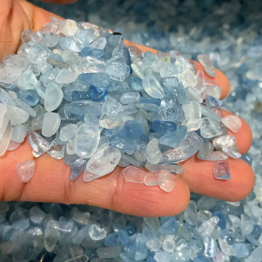 Wholesale Polished Natural Aquamarine Crystal Chips Love Theme Mother's Day Gift