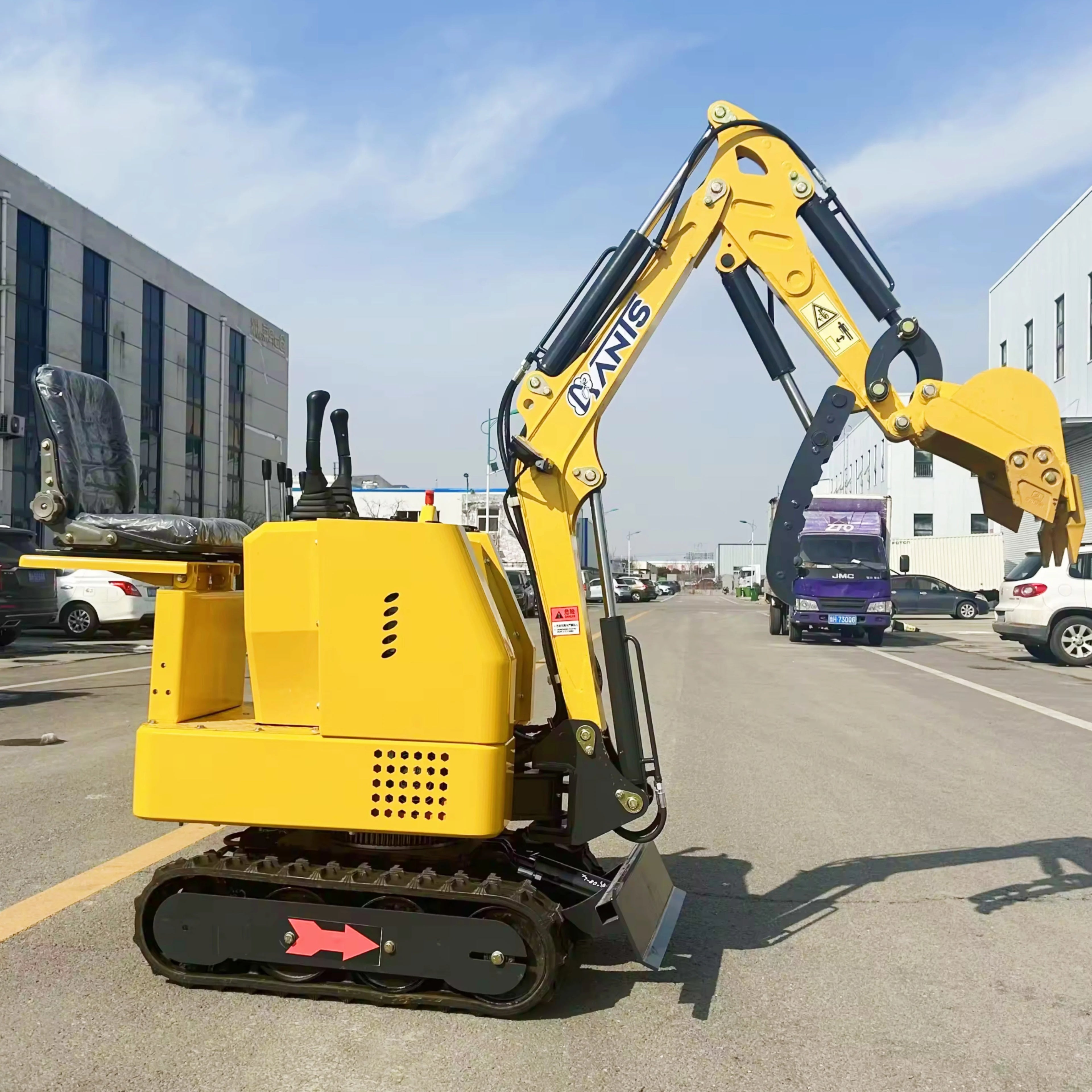 Best-Selling Chinese Mini Electric Crawler Excavator 500KG /600KG for Home Garden Farm Orchard