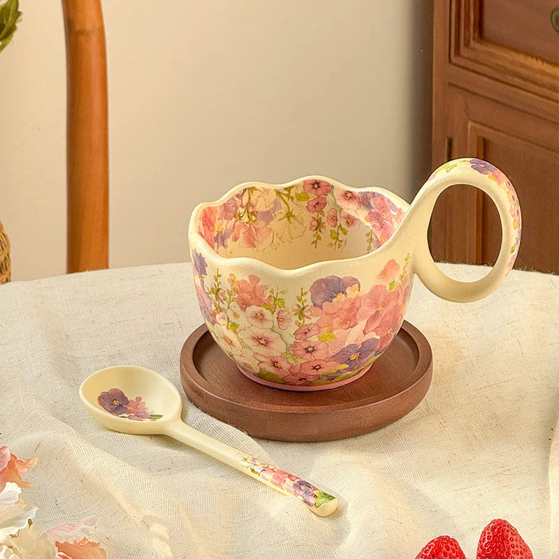 Nordic Classic Floral 450ml Tea Mug Elegant Holiday Vintage Ceramic Cup for Mom Matte Glaze Coffee Mug Perfect Spring Gift