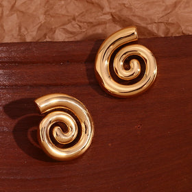 New Design Custom Fashion Luxury Jewelry Waterproof 18K Gold Plated Stainless Steel Winding Conch Design Stud Earrings for Girls