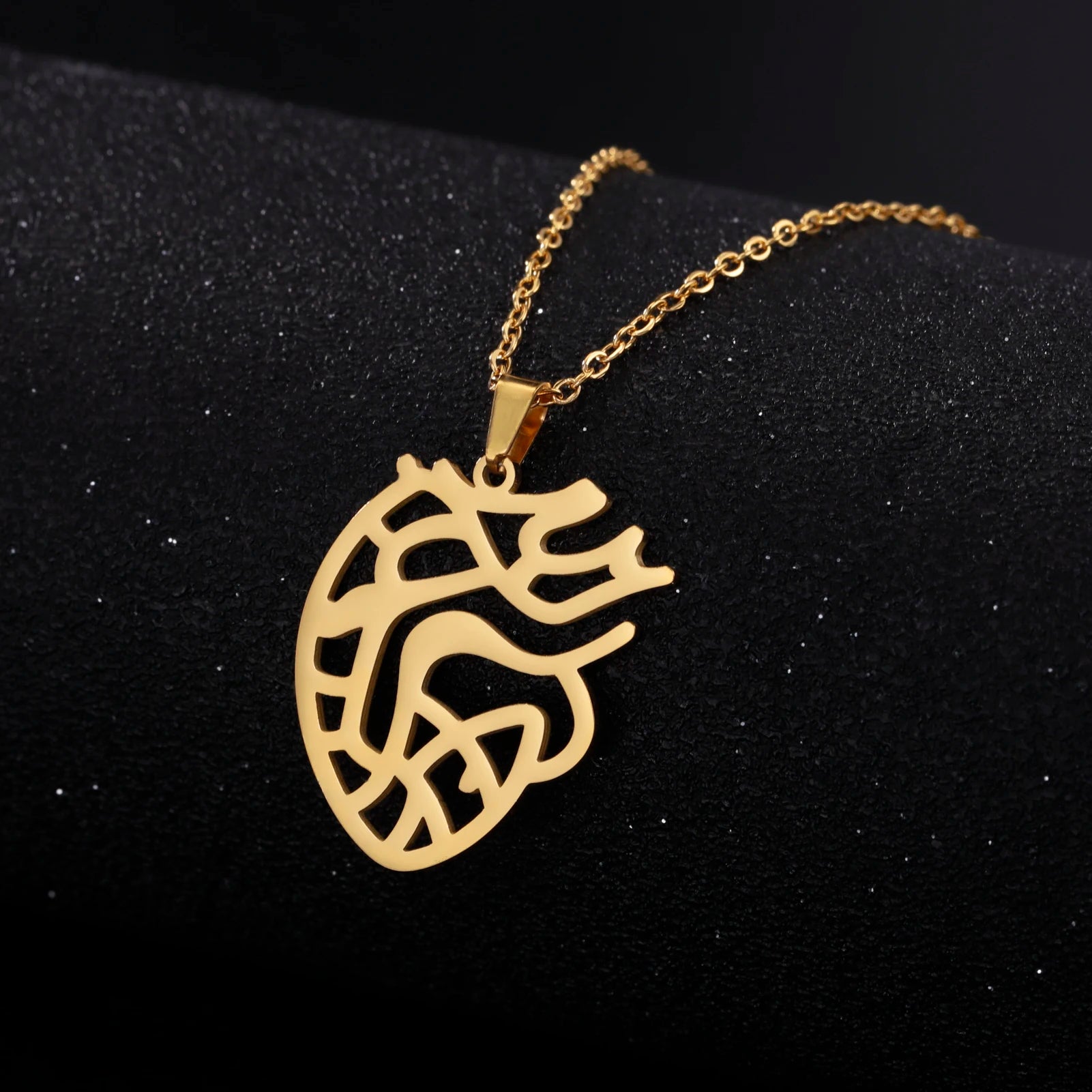 Myshape Heart Necklace Hollow Chain Supernatural Amulet Gift for Woman Man Stainless Steel Talisman Pendant Fashion Jewelry