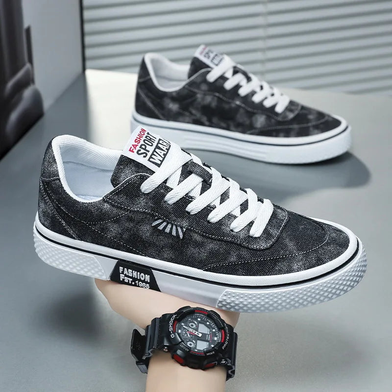 Canvas Shoes for Men Low Cut Casual Sports Breathable Flat Sole Anti Slip and Wear-resistant Simple and Comfortable Sneakers