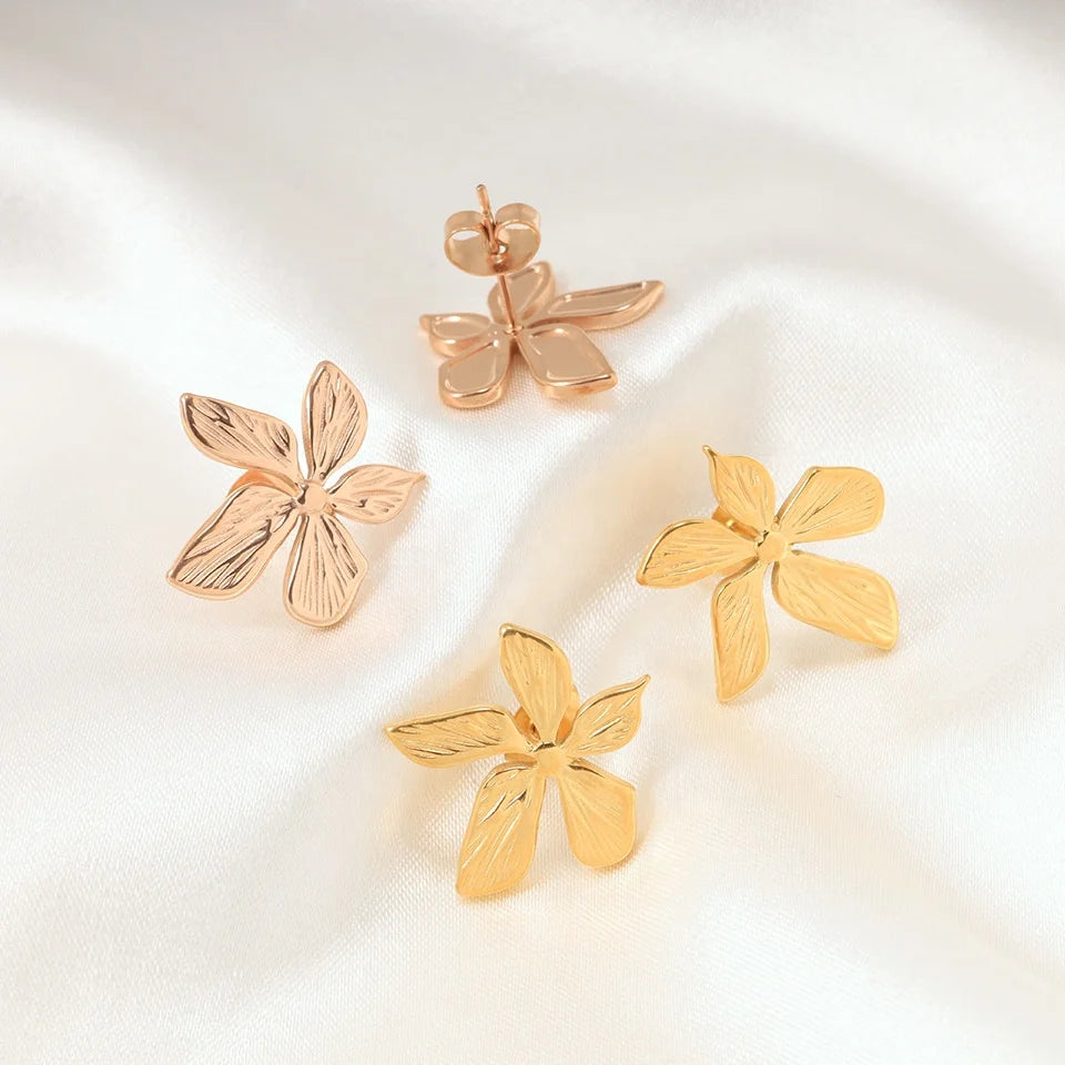 Personality Geometric Shape Stereo Small Flower Simple Stainless Steel 18k Gold Plated Stud Earrings Tiny Earrings
