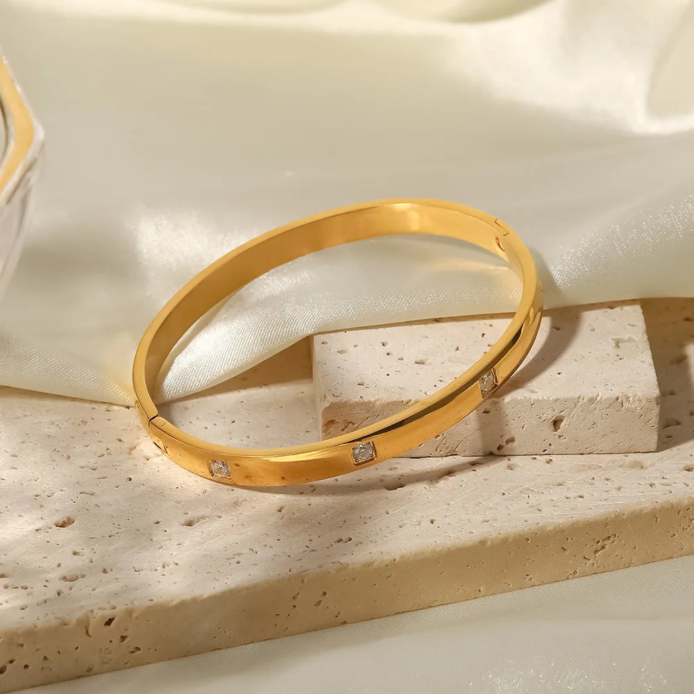 Wholesale Fashion Round Zircon 18k Gold Plated Stainless Steel Cubic Zircon Open Adjustable Bangles for Ladies Women Gift