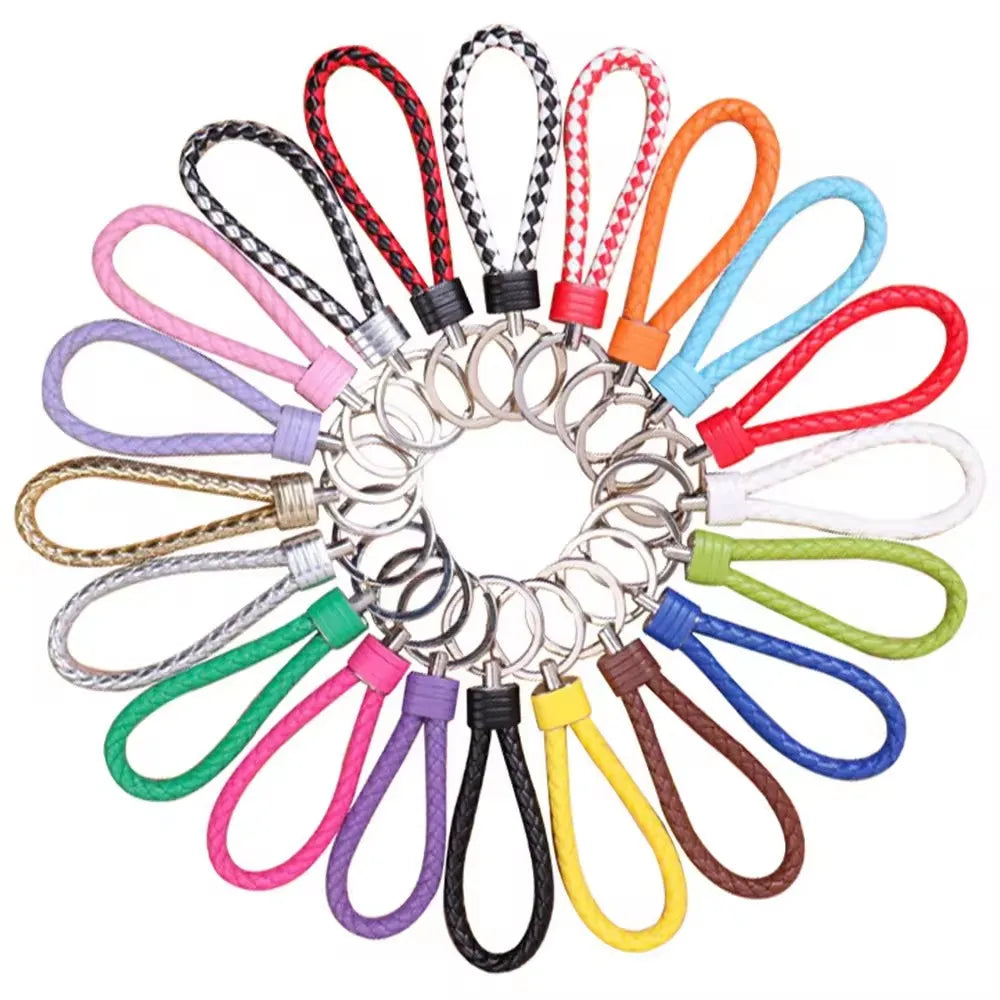 Wholesale New Customized Leather Keychain Car Buckle Car Colorful Pendant Key Rope Keychain Gift Small Pendant
