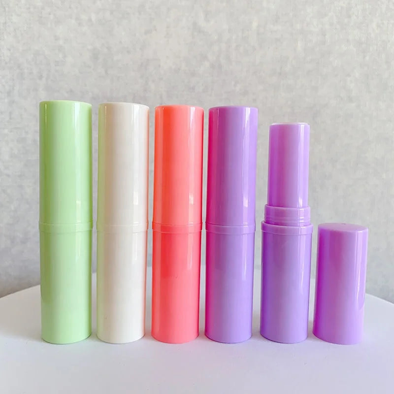 LZ PACK Cheap 3.5g Green Beige Pink Purple Round Plastic Lip Blam Container Custom Logo Empty Lip Balm Tubes