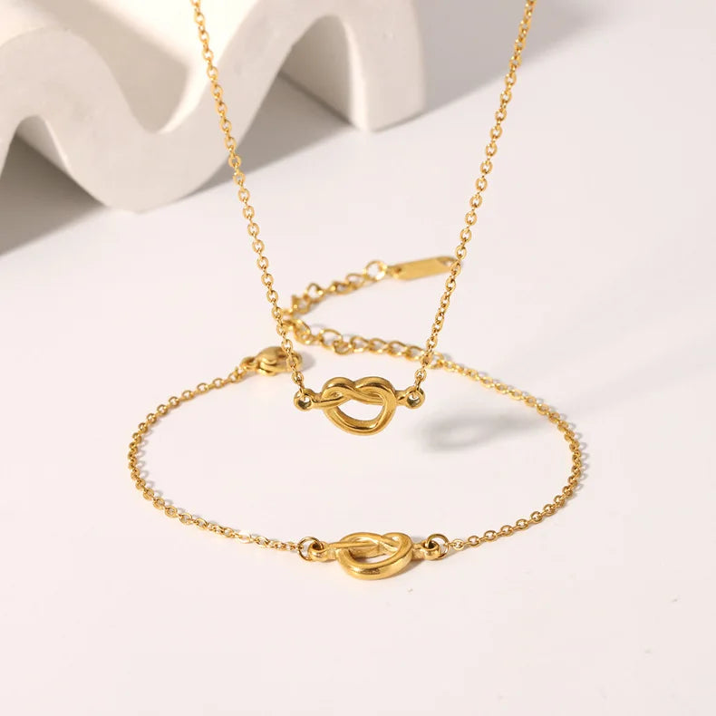 Fashion Minimalist Knot Heart Choker Necklace Women's Waterproof Stainless Steel Gold Plated Collarbone Necklace Colliers Femmes