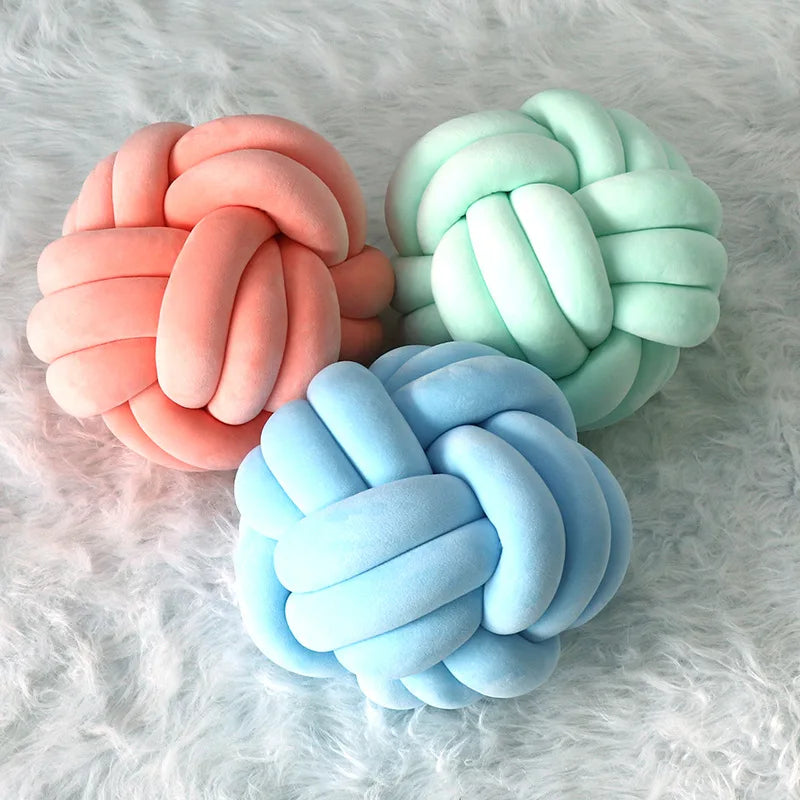 Hot Round 11inch Shape Soft Nordic Bedroom Sofa Home Handmade Ball Dutch Velvet Decorative Knot Pillow Cushion Throw Pillow