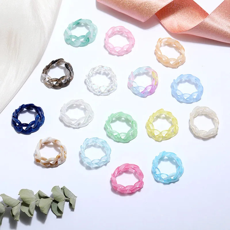 Funky Cute Resin Rings Round Transparent Trendy Acrylic Retro Finger Ring Stackable Rings for Women Girls Jewelry Birthday Gift