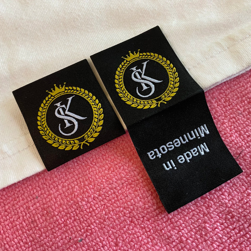 Beautiful Crown logo Woven logo Shirt Hem Labelhot Sale Fashion Design Weaving Hem Tag