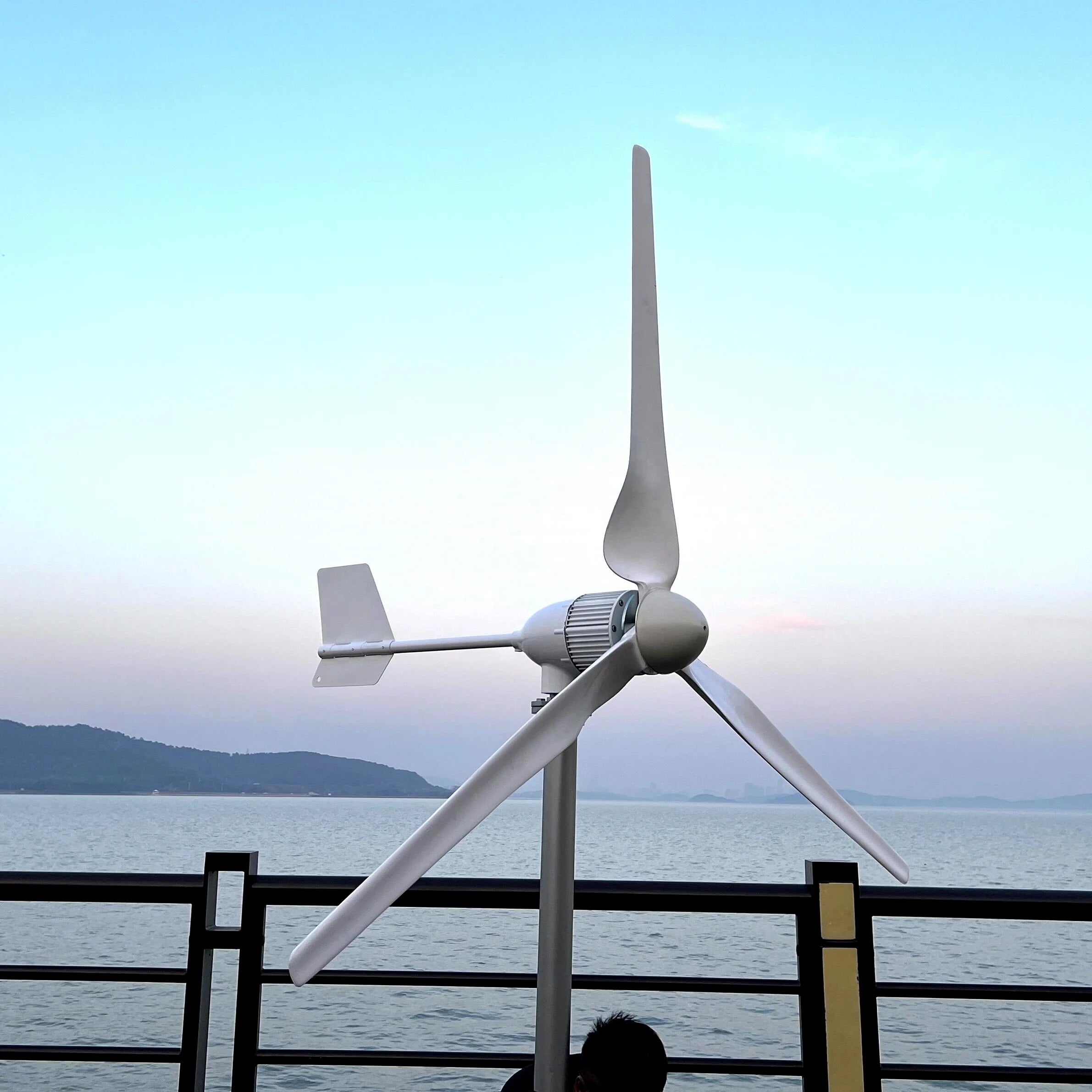 Cheap M6 2KW 24V / 48V / 96V Horizontal Axis Residential Wind Turbine Free Energy System for Sale