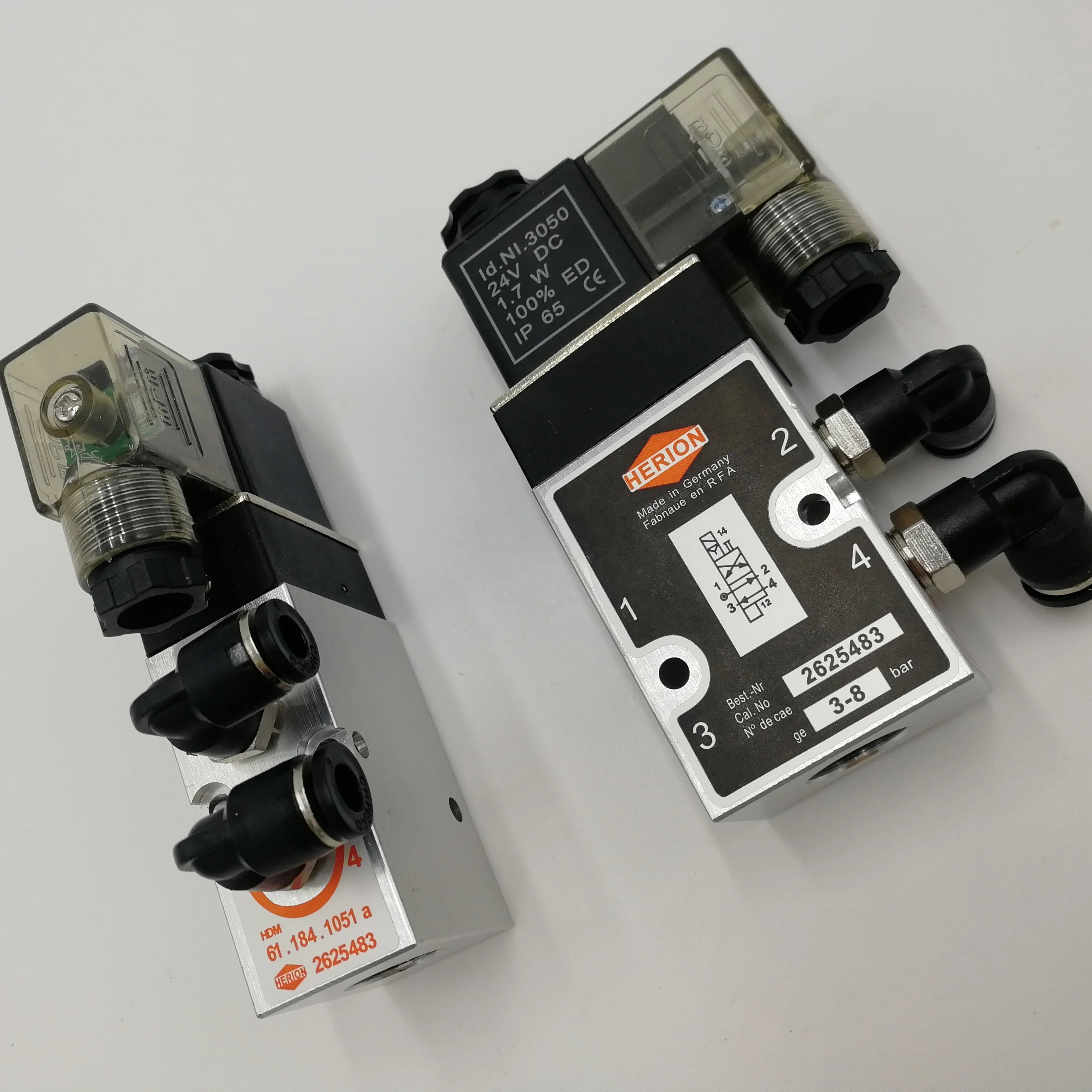 CAIYE Supplier SM102 CD102 Plastic Head Solenoid Valve Offset Printing Machine Parts 61.184.1051 98.184.1051
