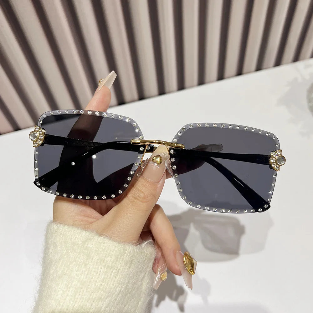 Fashion Ins Luxury Sunglasses Women Classic High Quality Diamond square Metal Eyeglasses Frames Uv400 Custom logo