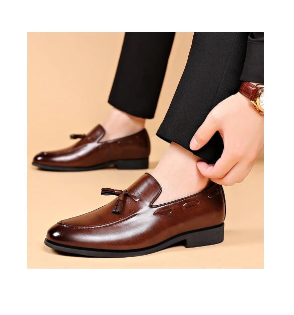 Mens Casual Classical Dress Shoes Business Oxford Style Leather with PU Insole Made in China for Summer and Winter Weddings