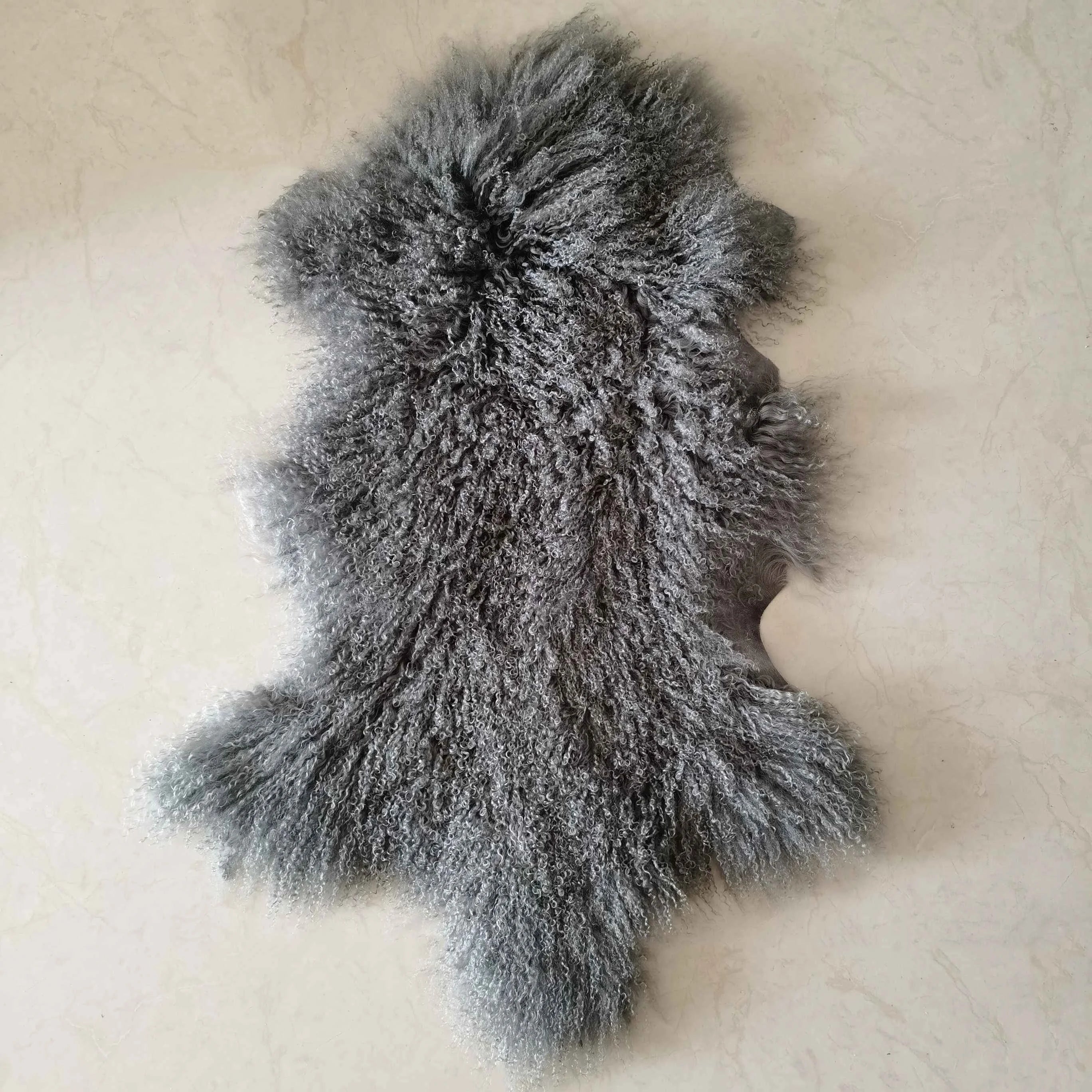 Modern Plush Mongolian Tibetan Lambskin Sheepskin Throw Blanket Natural Curly Fur Natural Fur Length Solid Color Eco-Friendly