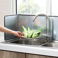 New Hot Sale Baffle Oil Splatter Guard Foldable Heat Insul Cooking Splatter Screen Aluminum Foil Oil Baffle