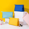 OEM Fashion PU Cosmetic Bag Custom Toilet Bag Travel Pouch with Embossed Logo Faux Leather Makeup Toiletry Zipper Bag for Girls