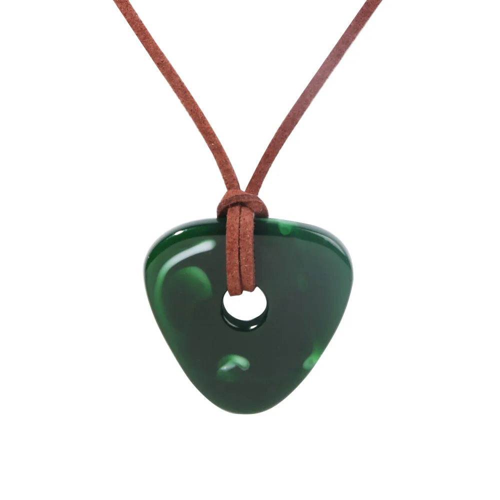 Fashion Jewelry Geometric Triangle Shaped Green Stone String Necklace Anime Movie Emerald Pendant Necklace
