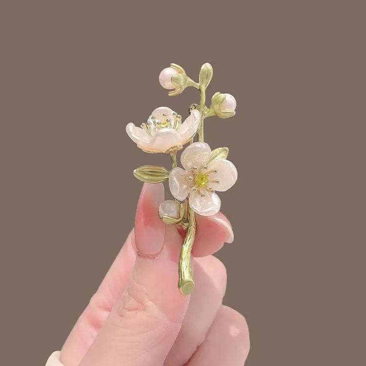 Retro Suit Anti-slip Buckle Pin Accessory Green Jasmine Brooch Plant Flower Pearl Corsage Brooch Pin
