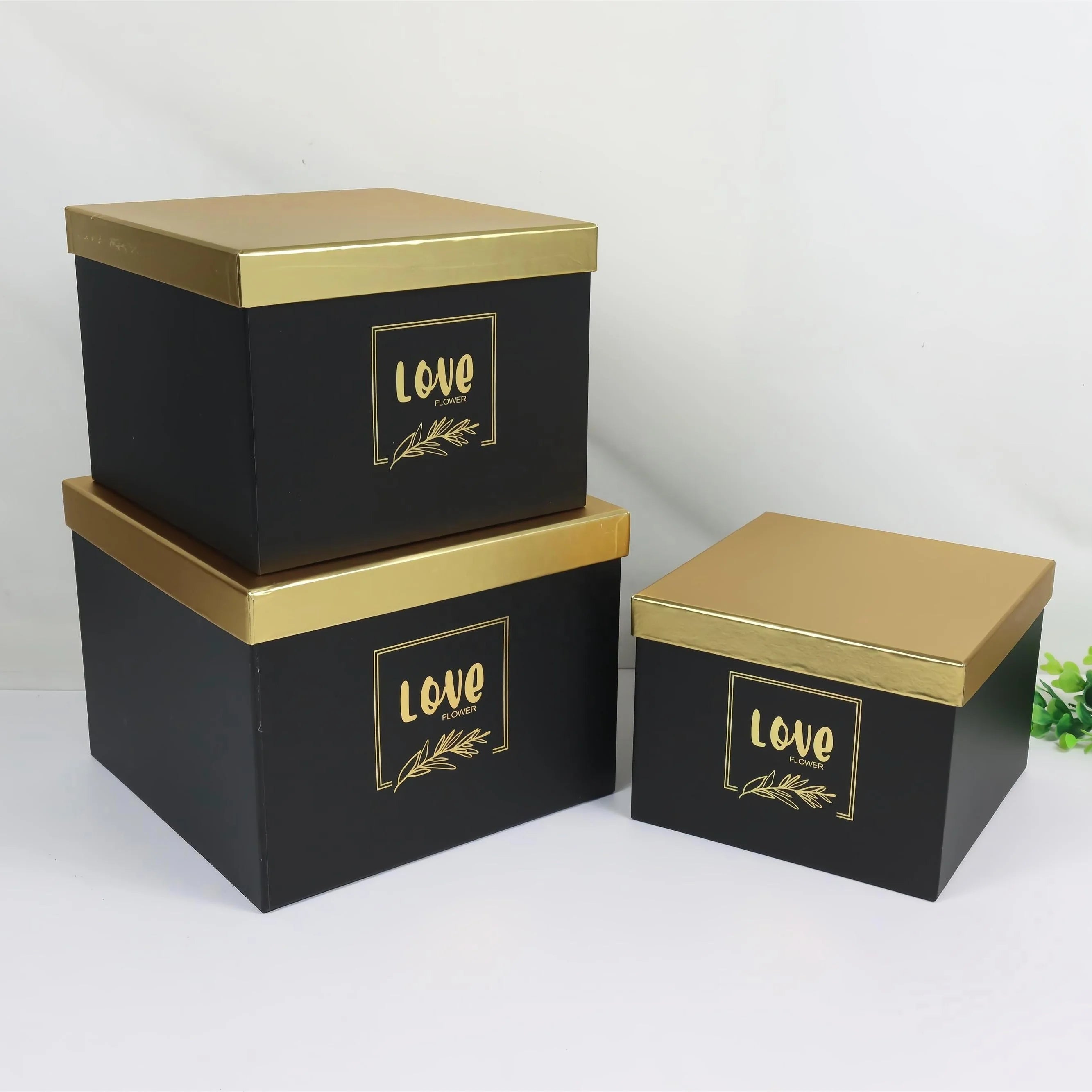 Hot Stamping LOVE Pattern Gold Cover 3-Piece Cardboard Packaging Box Square Gift Box Flower Box Hug Bucket Embossing Printing