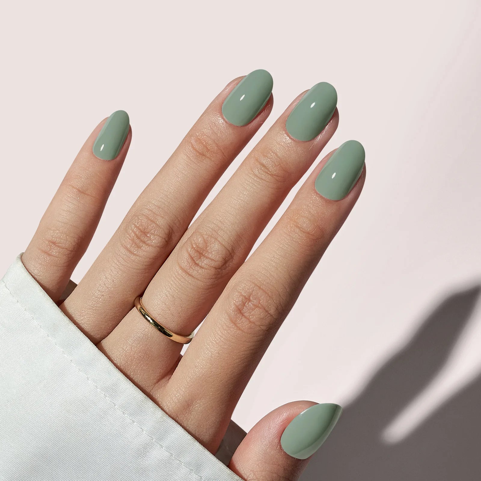 BTArtbox Soft Gel Press on Nail Kit With Glue and Nail File Wholesale Short Oval Solid Color Light Green Press on Nails Tips