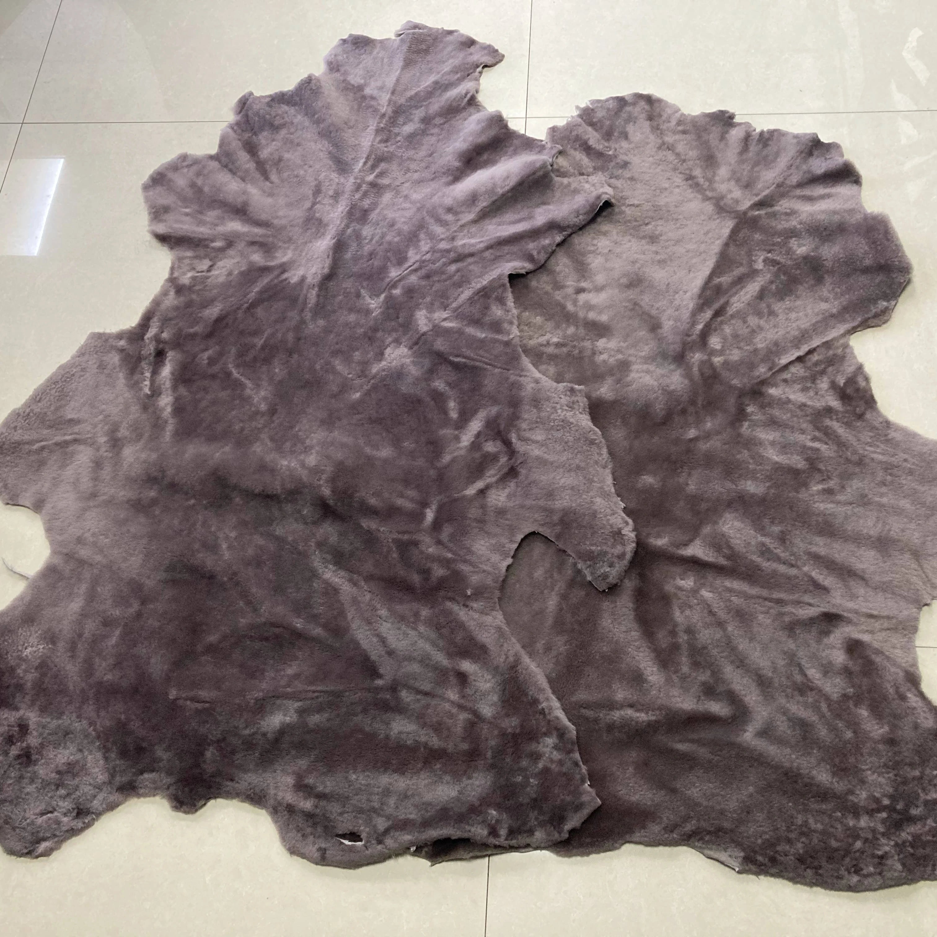 Sample Support Natural 100% Sheepskin Lining Wet Salted Blue Sheepskin Pelt for Shoes Garments Raw Pattern Wet Blue Sheepskin