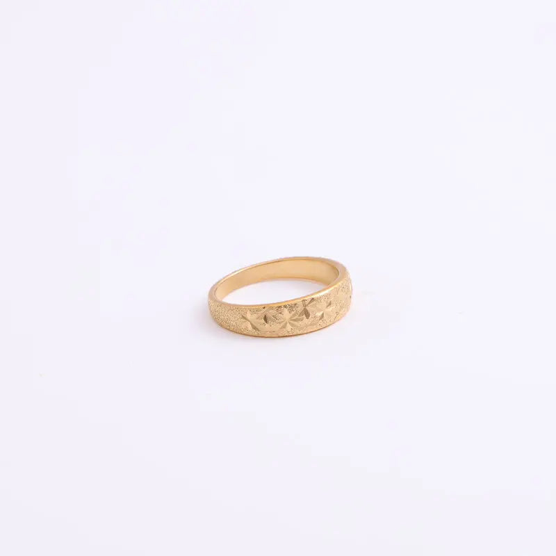Fenny 18K Gold Plated Wholesale No Fade Classic Dainty Engraved Star Frosted Band Stainless Steel Finger Ring for Women