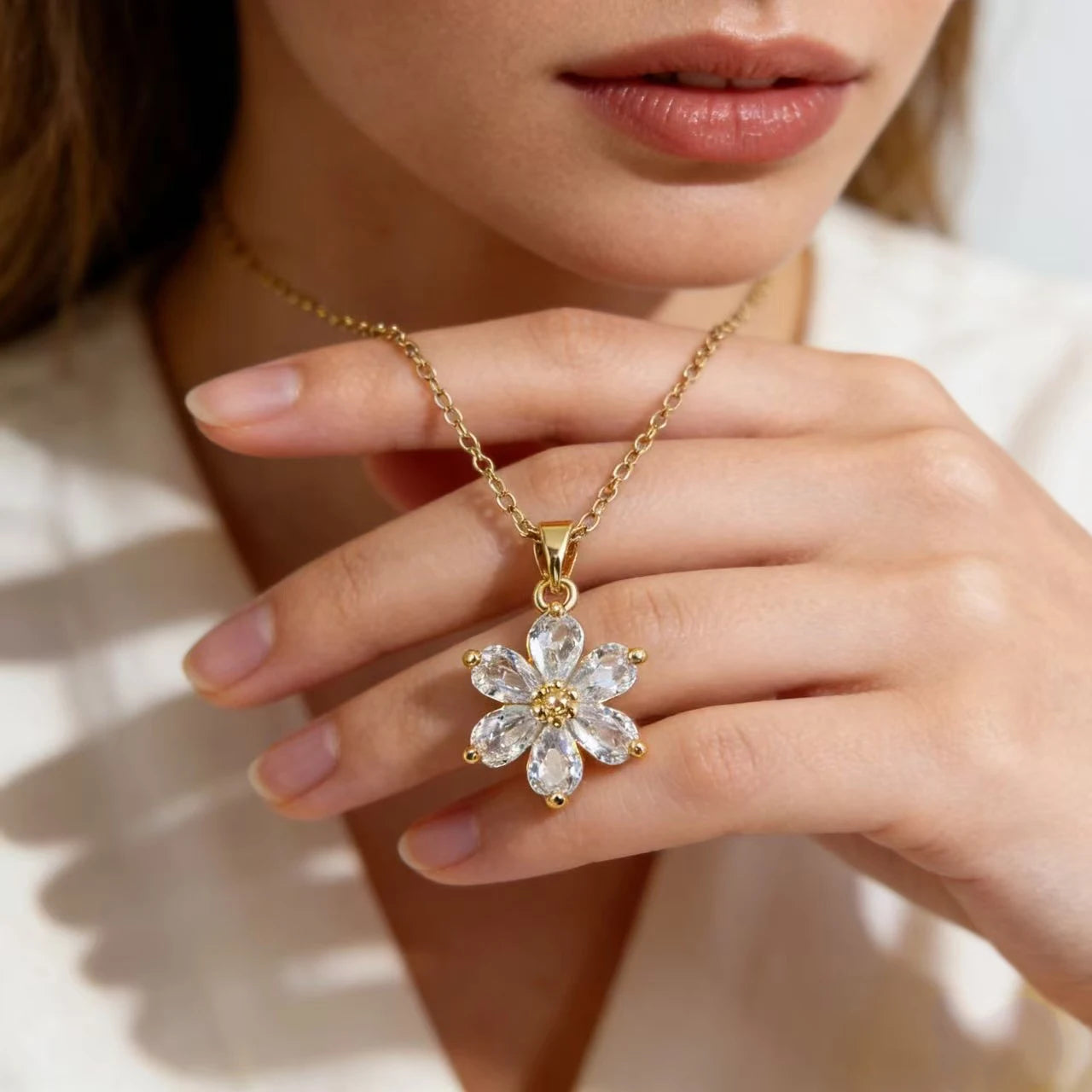 2026 Design Zircon Flower Pendant Stainless Steel Flowers Necklace for Women 18k Gold Plated Jewellery