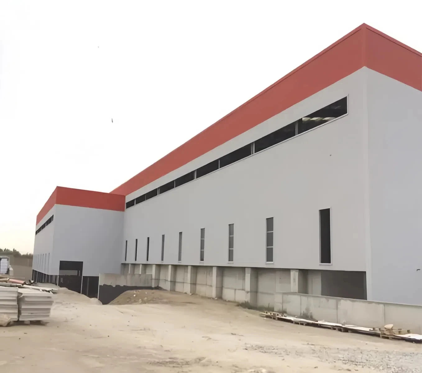 Prefabricated Modern Steel Structure Building Large Span Office & Warehouse Long-span Grid Lifetime Warranty