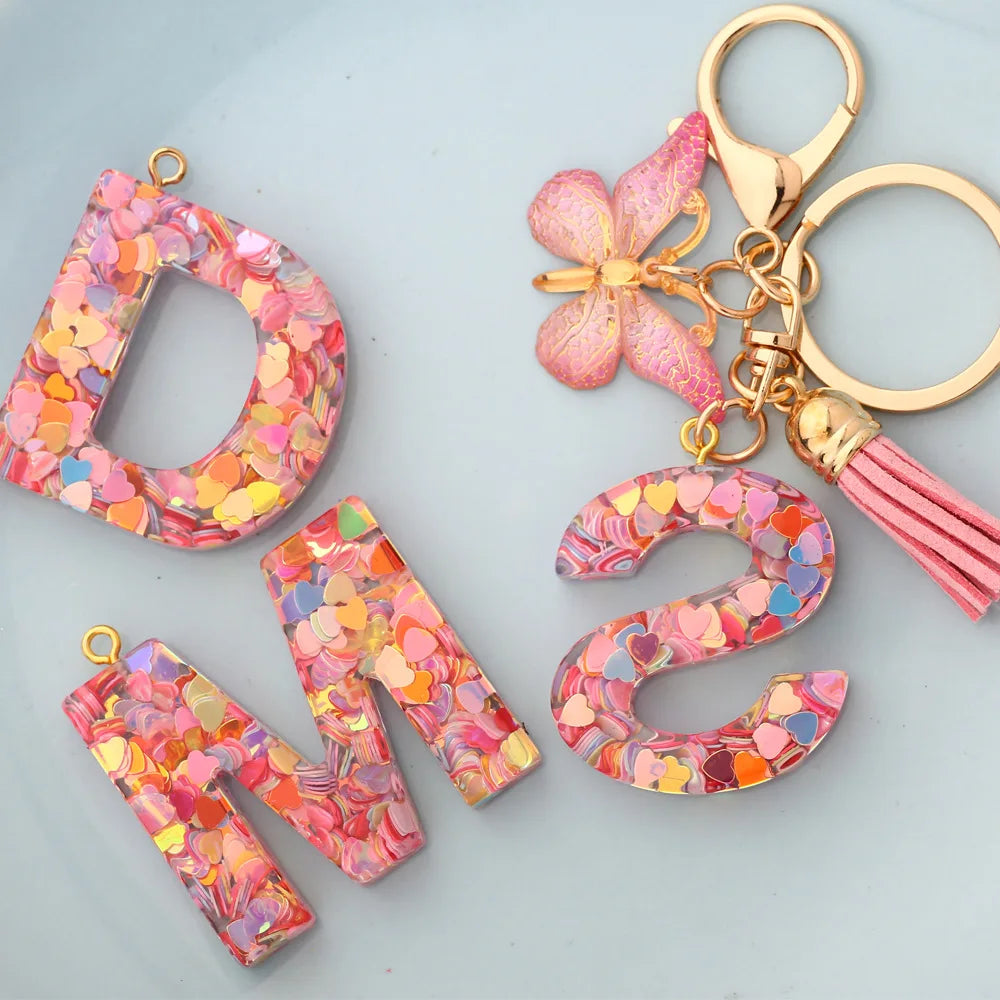 Women A-Z Letter Drop Heart Sequin Resin Keyring 26 Alphabet Initial Letter Pendant Plush Pompom Letter Keychain