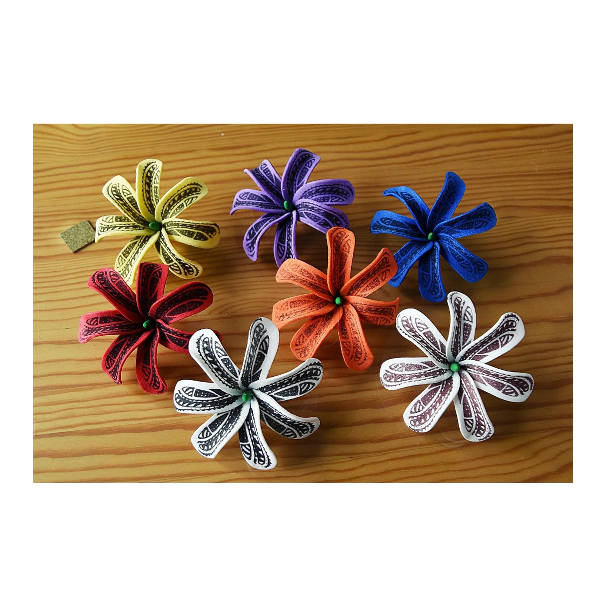 2022 Newest Multiple Colors Printed Hair Pick Flower Eva Foma Tiare  Hair Flower for Decoration Fiji Malaysia Back to School