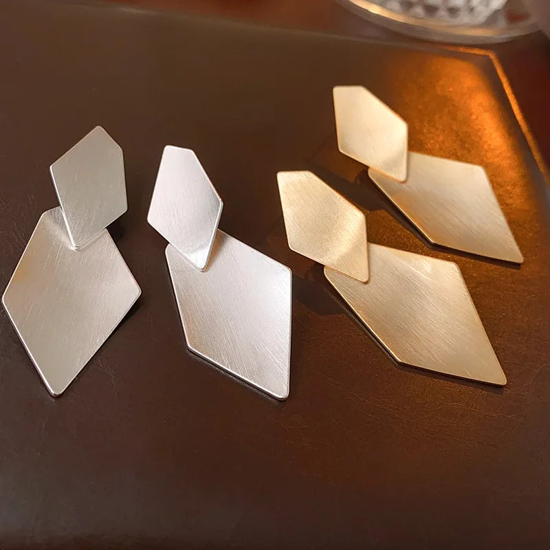 2024 Fashion Jewelry Real Gold Silver Needle Irregular Metal Earrings European Fashion Exaggerated Earrings Wholesale