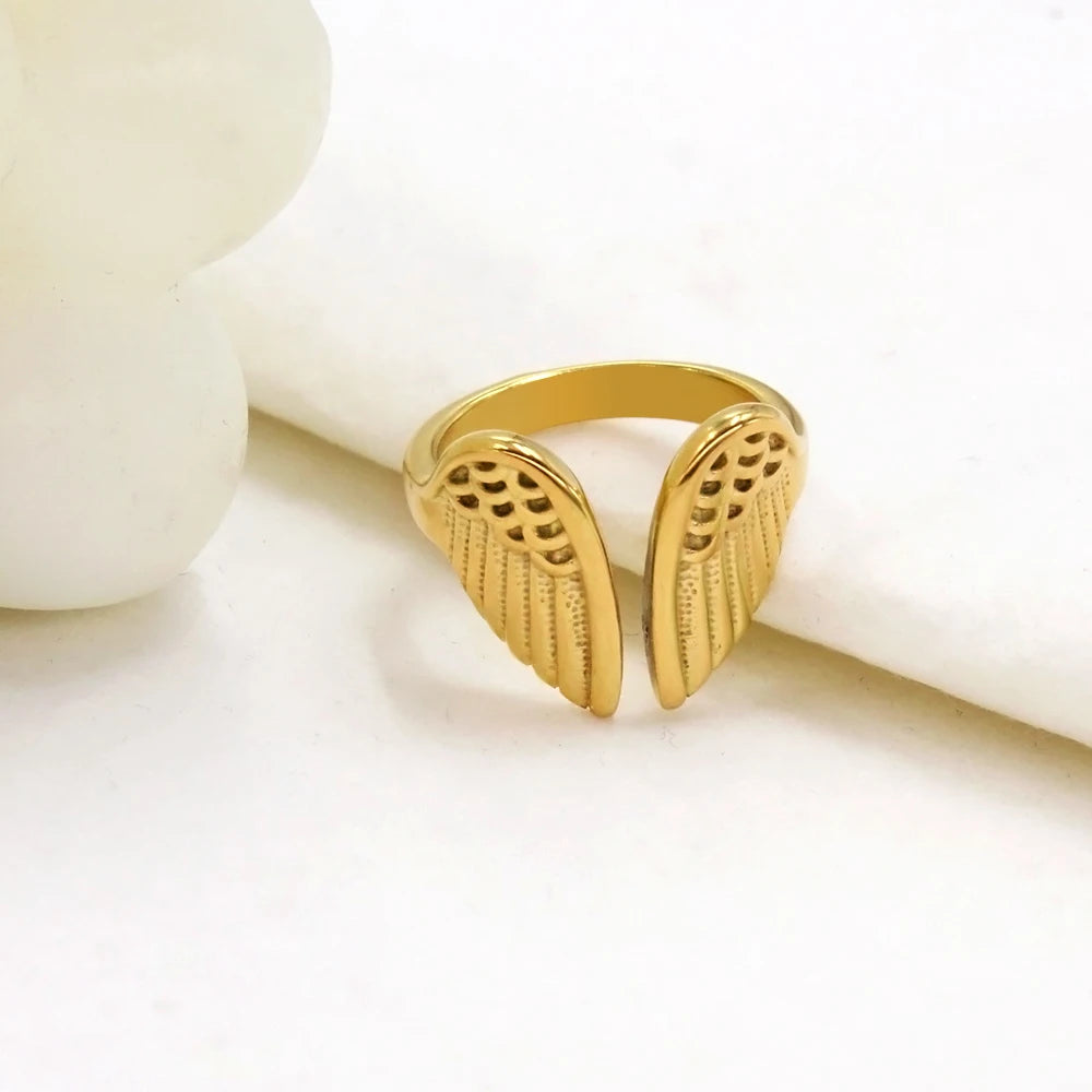 Premium Texture Heart Wing Stainless Steel Cuff Ring Women Chic Gold 18k Plated Finger Accessories Low MOQ