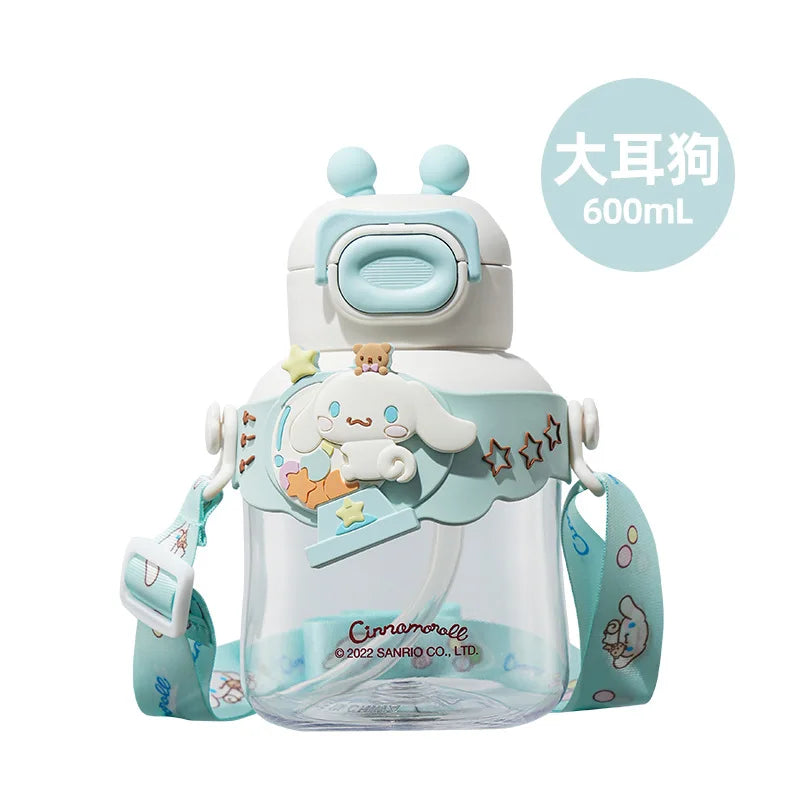 Madou 2024 Summer Collection 700ml Plastic Water Bottle Kawaii Sanrio Design Direct Drinking Lid for Camping Factory Direct