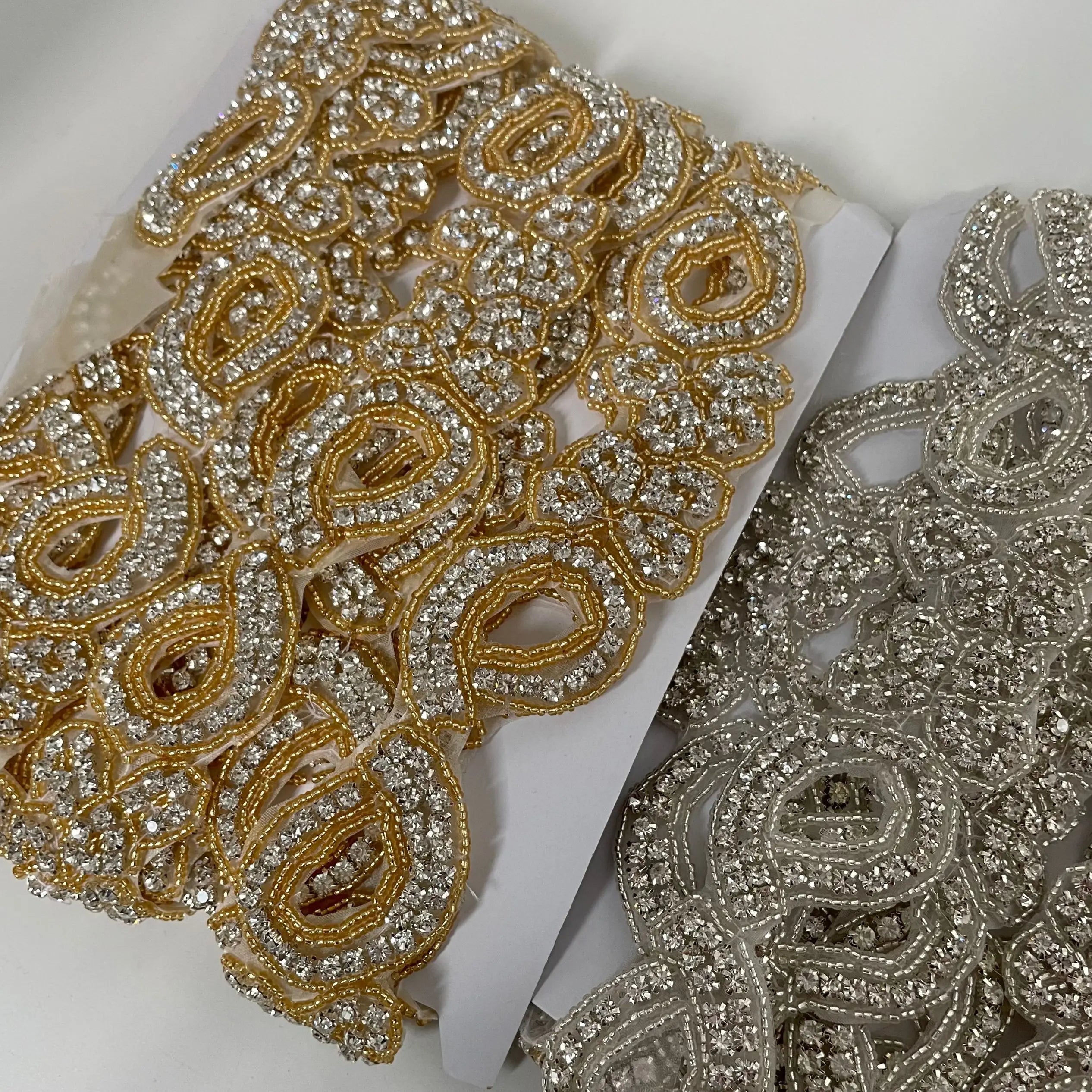 Custom DIY 4 cm Iron on Rhinestone Circle Trim for Wedding Dress