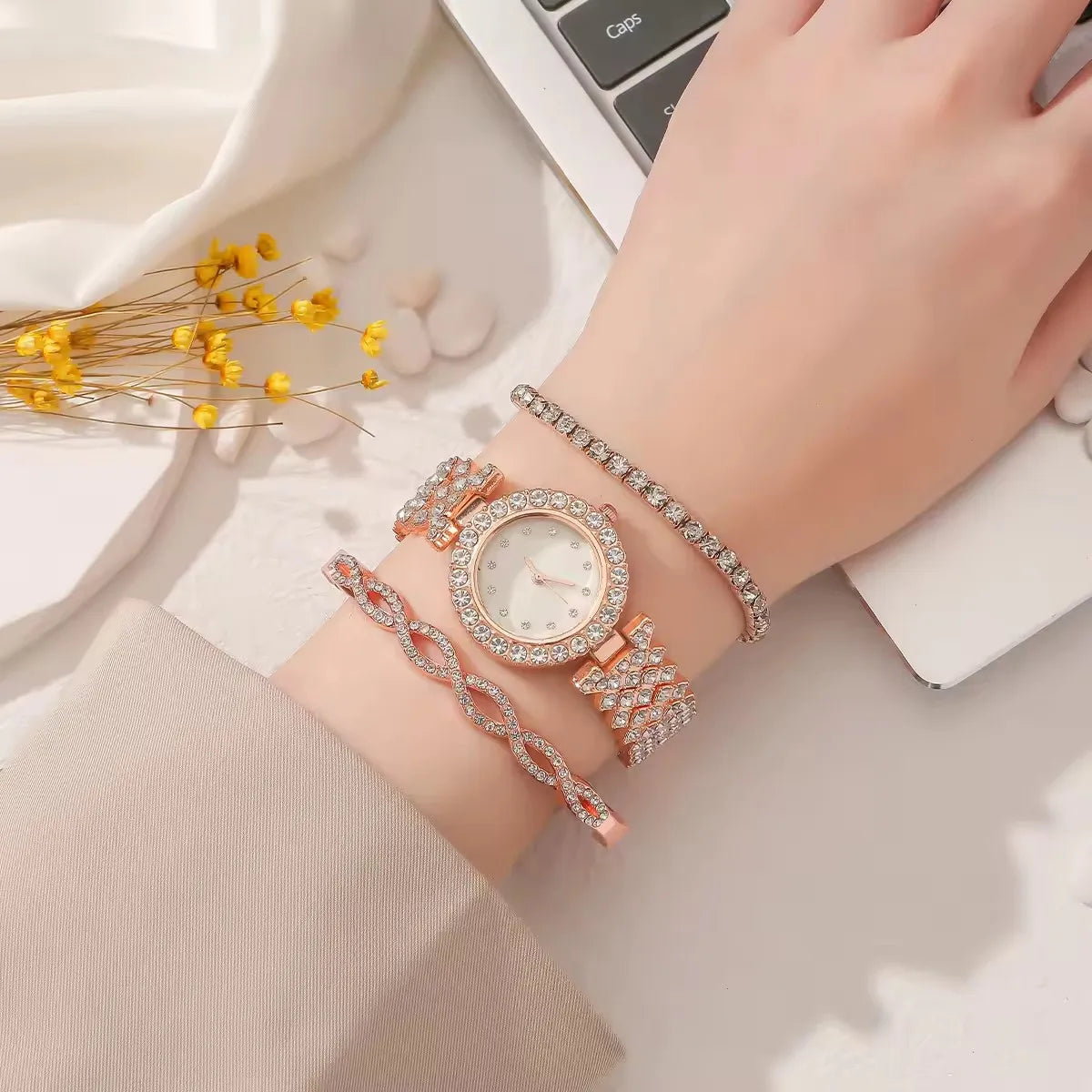3pcs Set Trendy Fashionable Women's Full Diamond Quartz Watch & Crystal Bracelet Set (WT2292)