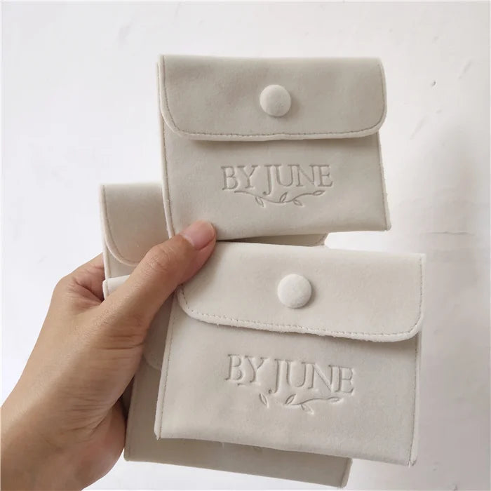 CH Luxury Ivory Velvet Button Envelope Jewellery Pouch Customized Logo Flap Bag Jewelry Container Packaging