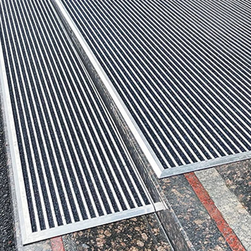 Aluminum Alloy Modern Luxury Striped Washable Heavy Duty Outdoor & Indoor Commercial Hotel Barrier Mat with Dust Removal